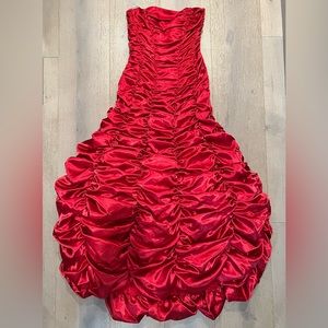 Jessica McClintock Red Strapless Gown Sz4